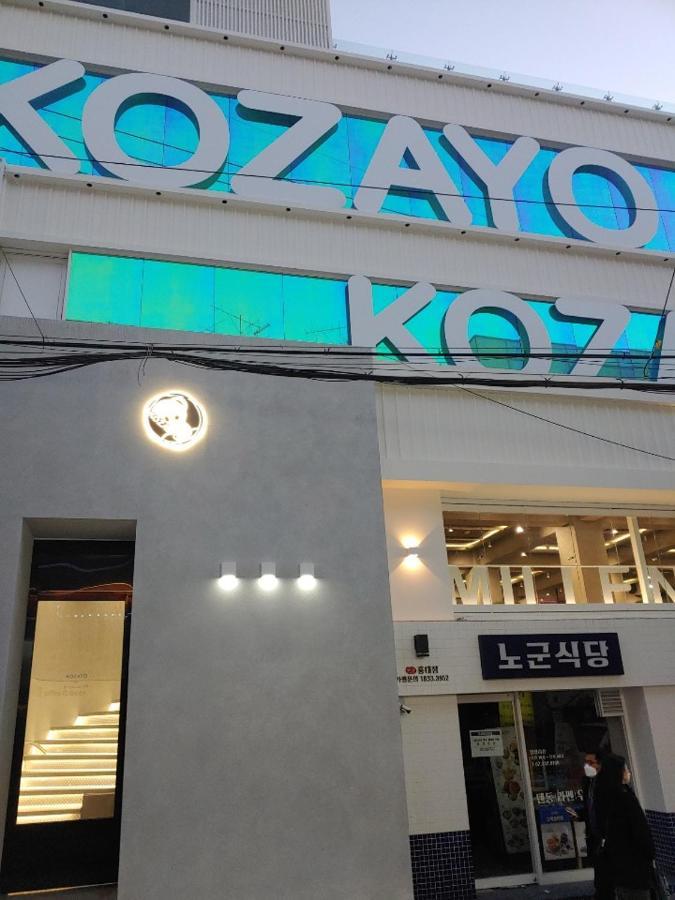Kozayo Hongdae Hostel Seoul Exterior photo